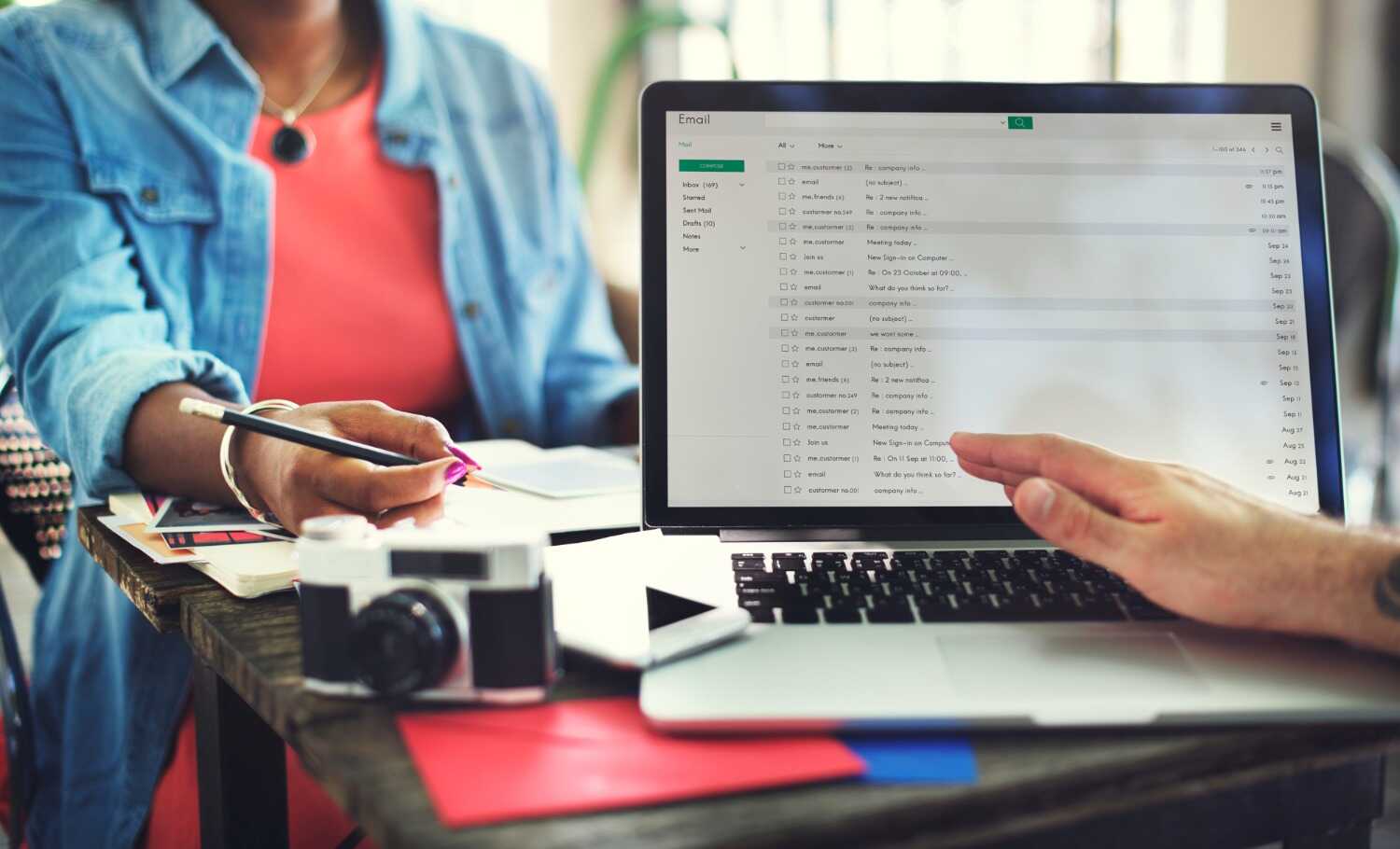 email-content-explained-what-it-is-how to-write-for-email-campaigns