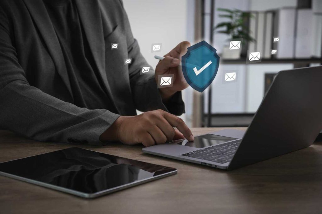 email-verification-vs-email-validation