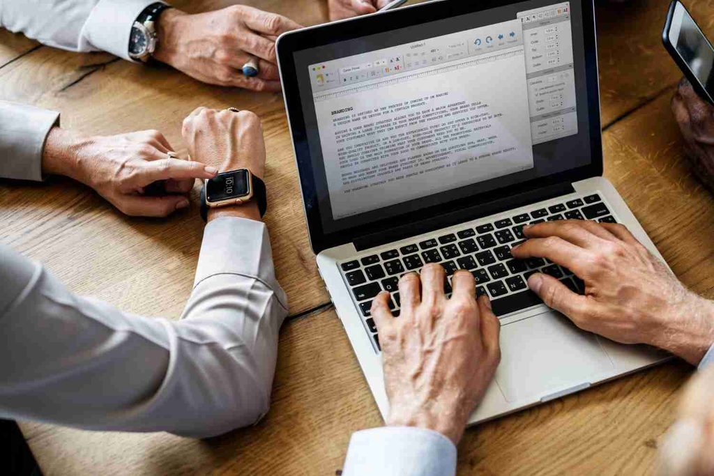 advantages-of-sending-meeting-request-emails