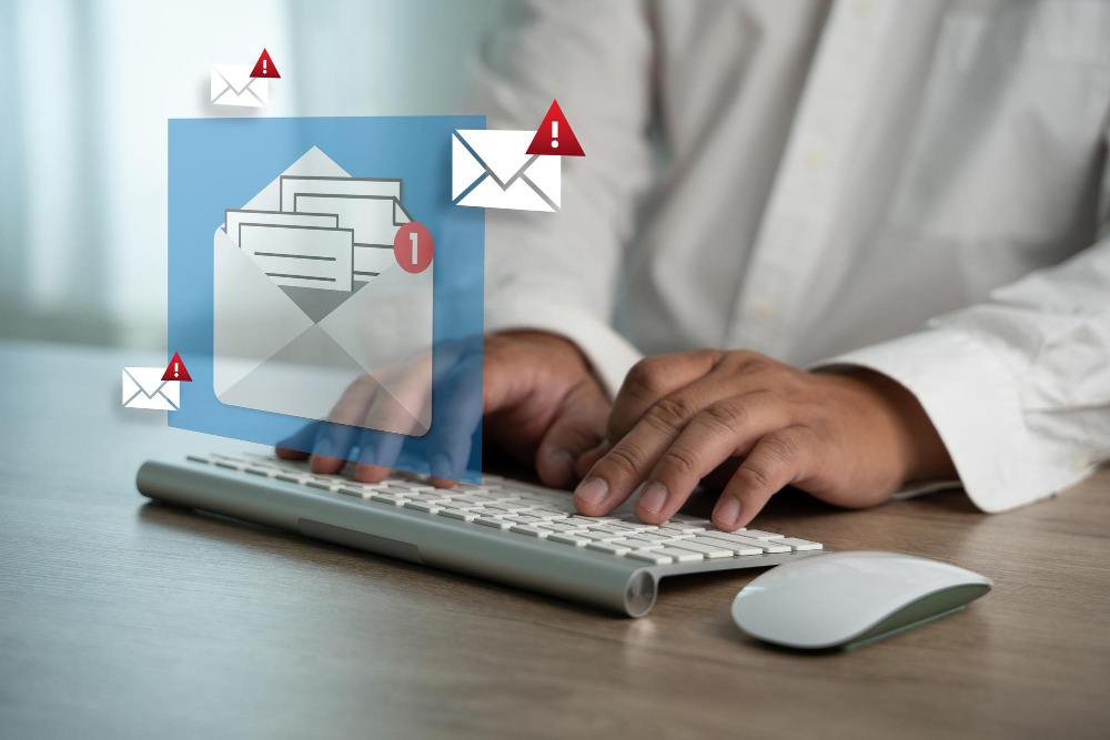 should-you-use-a-do-not-reply-email